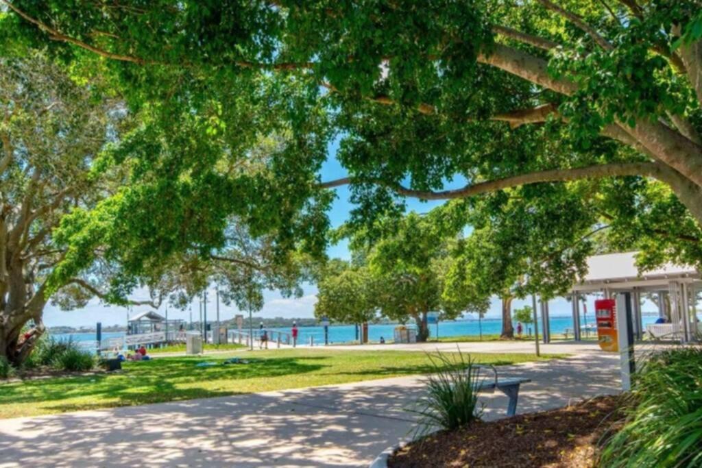Bribie Island Unit With Pool - Amazing Beaches & Lifestyle! Bongaree Exterior photo